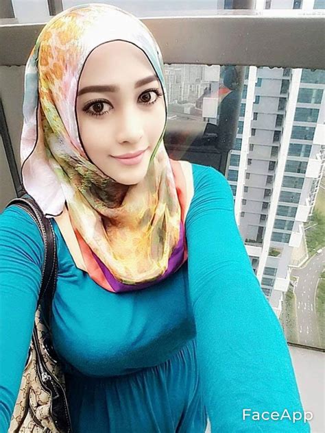 pin oleh jason  faceapp   gaya hijab jilbab cantik hijab