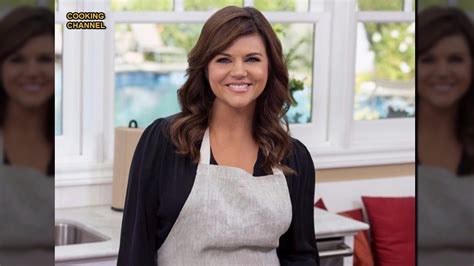 tiffani thiessen talks love for cooking being seen as a sex symbol