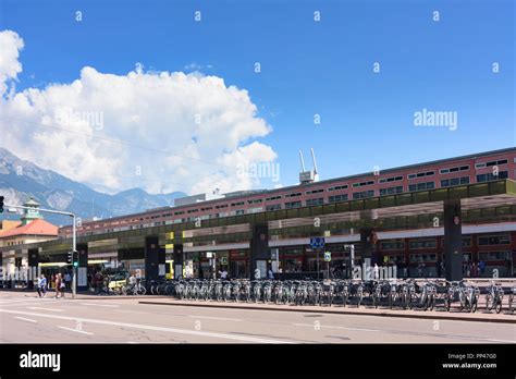 innsbruck hauptbahnhof main station region innsbruck tirol tyrol austria stock photo alamy