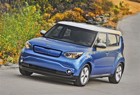 2017 kia soul ev review ratings specs prices and photos the car