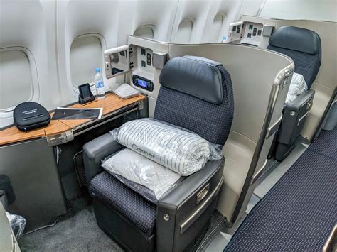 fly american airlines flagship  class