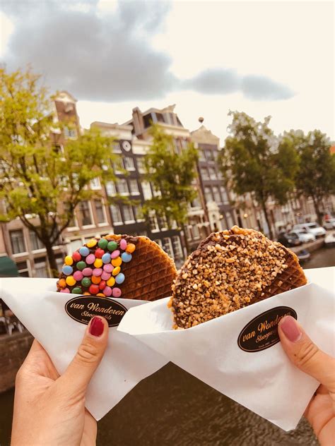 van wonderen stroopwaffelstypical snack  amsterdam danish bakery bakery menu stroopwafel