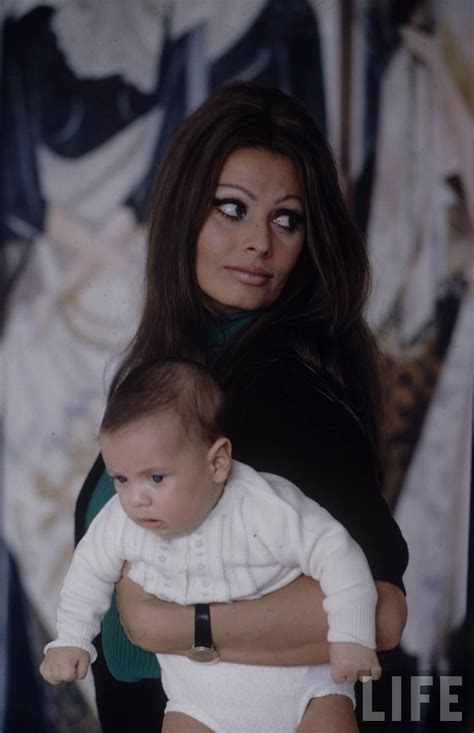 Dolls Of The 1960s Sophia Loren Sofia Loren Movie Stars