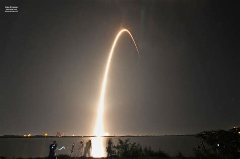 veteran spacex booster successfully deploys starlink satellites  droneship landing fails