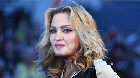 Madonna Twerks Reveals She Kissed Michael Jackson On ‘carpool Karaoke’