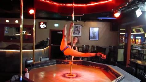 Hot Stripper Amazing Pole Dancing Youtube