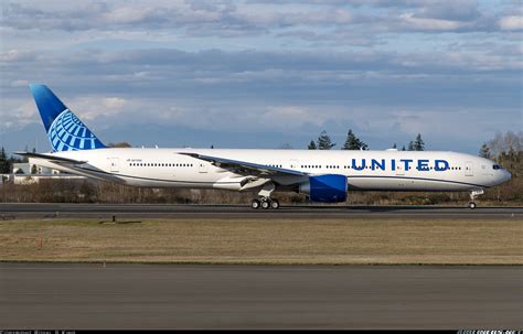 boeing  er united airlines aviation photo