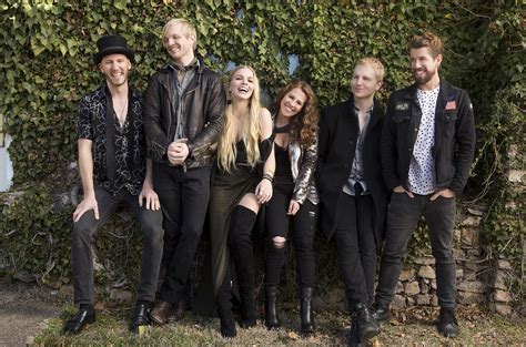 Delta Rae Wild Feathers And Other Innovative Bands Balance Commerce