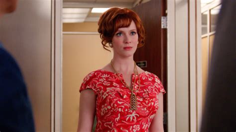 christina hendricks on the ‘catwalk of ‘mad men and not