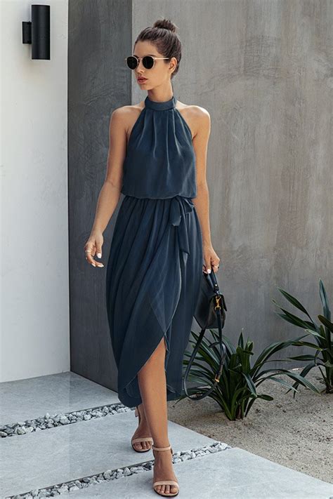 Halter Wrap Dress With High Neck And Sleeveless Design