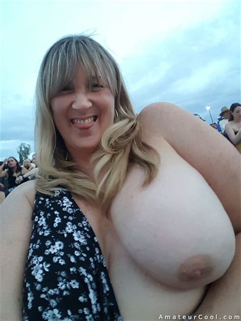 Bbw Flashing Her Giant Tits And Has Group Sex Amateur Cool
