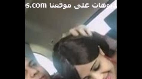 مزة لبنانية جميلة تمص زب حبيبها داخل السيارة xnxx