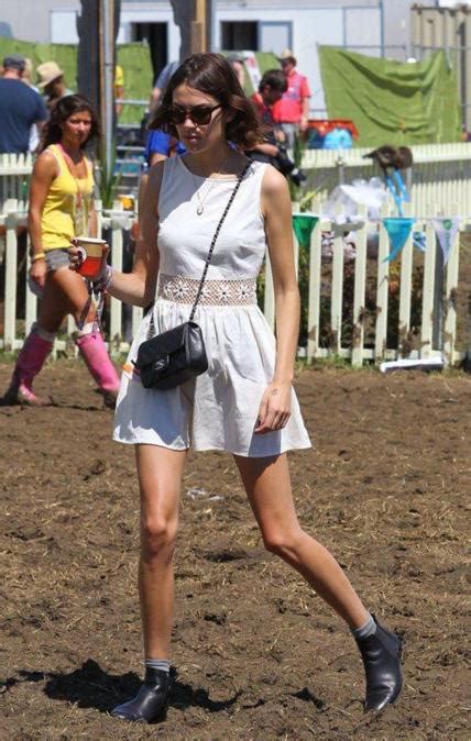 alexa chung s flawless festival style at glastonbury 2011 the front