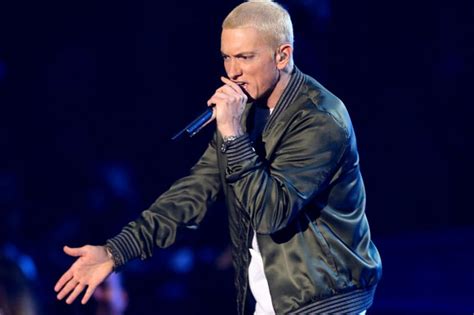 Eminem Fires Back At Mgk With Diss Track Killshot Video