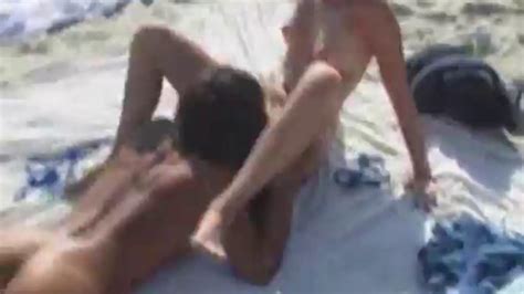 Lesbian Pussy Licking At The Beach Hottt Porn Videos