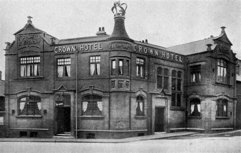 crown chesterfield  lost pub