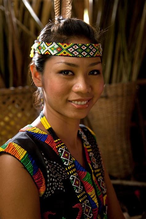 Sarawak Woman Tribes Women Dress Culture Peinados Hair Styles