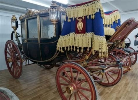 greece  restore historic royal carriages   monarchs