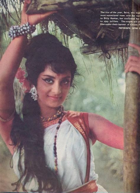 Saira Banu Retro Bollywood Beautiful Bollywood Actress Model