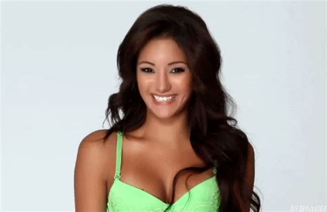 melanie iglesias flip book s find and share on giphy