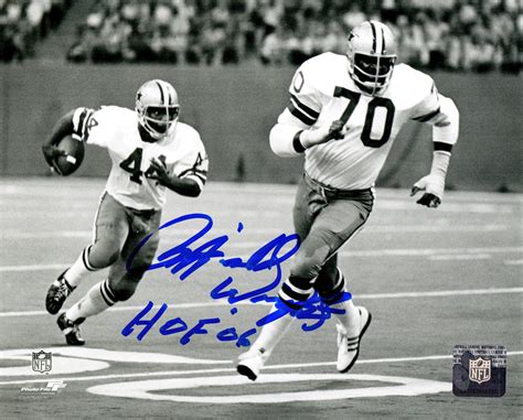 lot detail rayfield wright signed cowboys bw action  photo whof