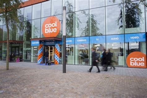 coolblue opent eerste xxl winkel retailtrends