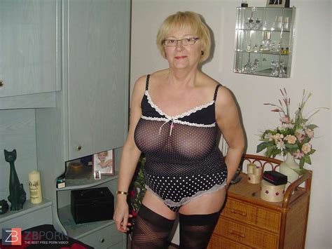 dutch granny fledgling 65 years old zb porn