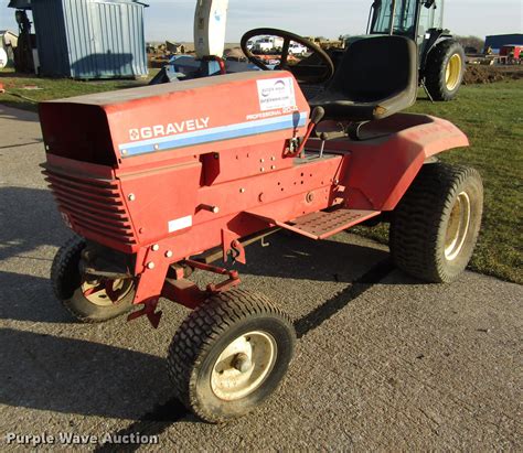 Gravely Professional 20 G Lawn Tractor In Plattsmouth Ne Item Dd2990