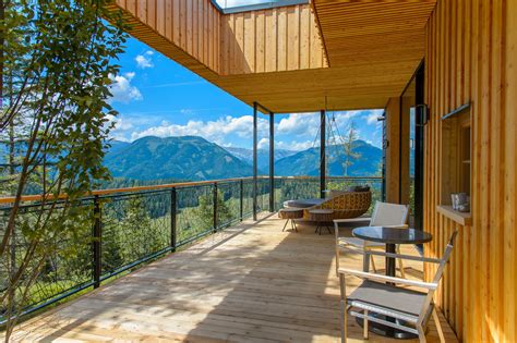 deluxe mountain chalets  viereck architects wowow home magazine