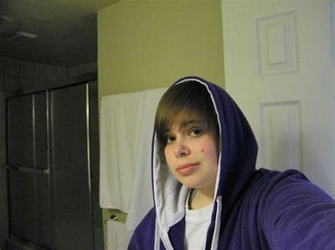Lesbians Who Look Like Justin Bieber 24 Pics
