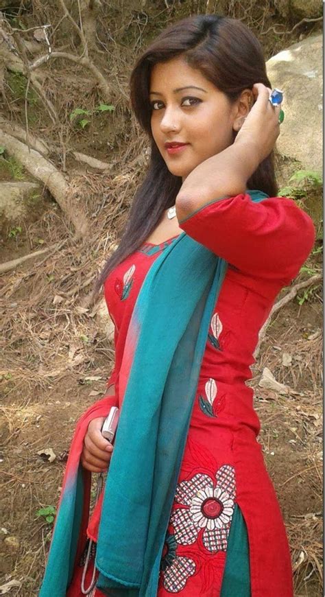 Sagun Shahi Hot And Sexy New Nepali Model And Actress 2013 2014