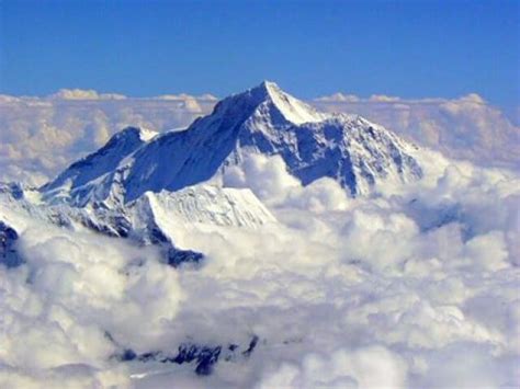 ما هو اعلى جبل في العالم و جميع العلومات التى لا تعرفها عنه تريندات