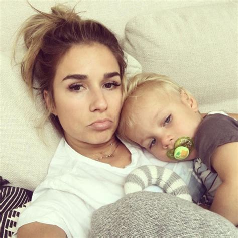 Jessie James Decker Shares How She Deals With Mommy Shamers E Online