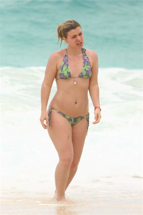 Kelly Clarkson American Idol Winner In Bikini Global