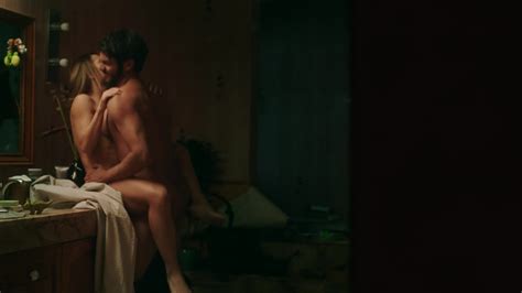 Male Nudity In Series El Juego De Las Llaves Lpsg