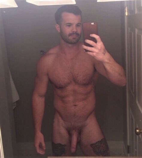 omg he s naked professional bobsledder simon dunn