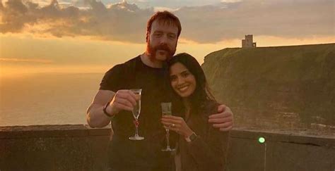 Wwe Superstar Now Engaged To Be Married