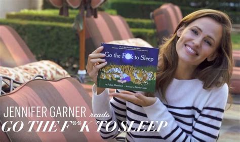 jennifer garner is every mom reading “go the f ck to sleep” urbanmoms
