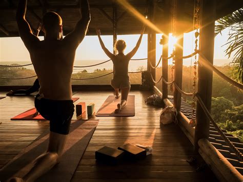 yoga retreats  costa rica tourist journey