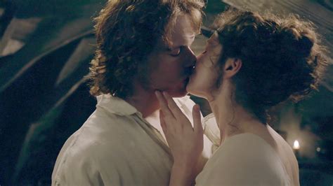 Kissing In Outlander When A Kiss Is So Much More Than