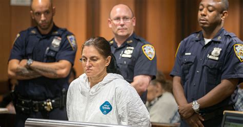 Queens Woman Is Charged With Strangling 9 Year Old