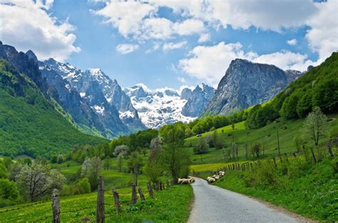 nacionalni park prokletije sve zanimljiviji turistima share montenegro