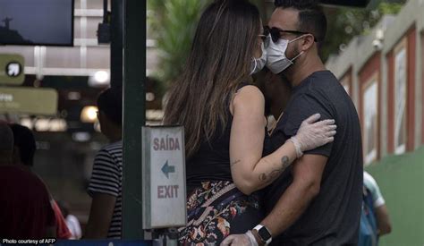 Top Doctor Urges Mask Wearing During Sex No Kissing