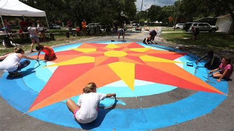 south seminole heights neighborhood hopes street mural brings calm