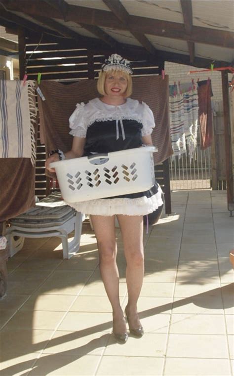 outdoor sissy maid sissy maidcrossdresser public bdsm