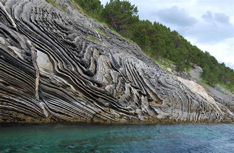 unusual rock formation  norway rpics