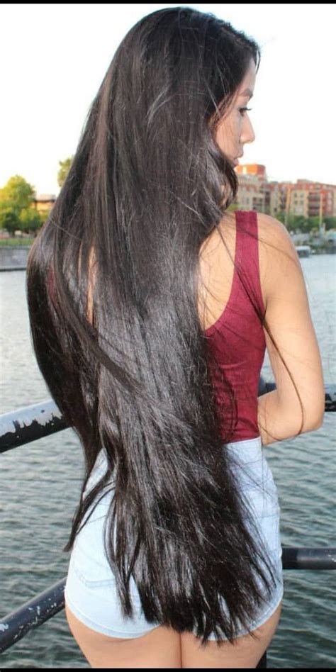 Pin By John Sampley On Girls Long Hair Women Long Hair Styles Long