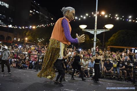 uruguay desfile inaugural del carnaval  en montevideo spanish