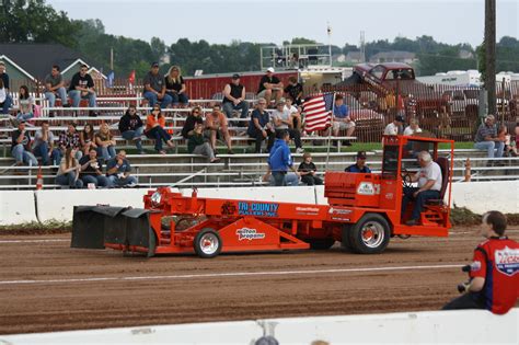 filetruck  tractor pull sled  mackville nationalsjpg