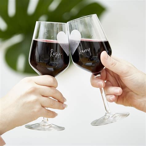 Personalised Couples Wine Glass Set In 2021 Wine Glass Set Couples